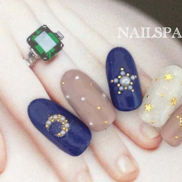 ほっこり冬ネイル/かわいい系ギャラクシーネイル