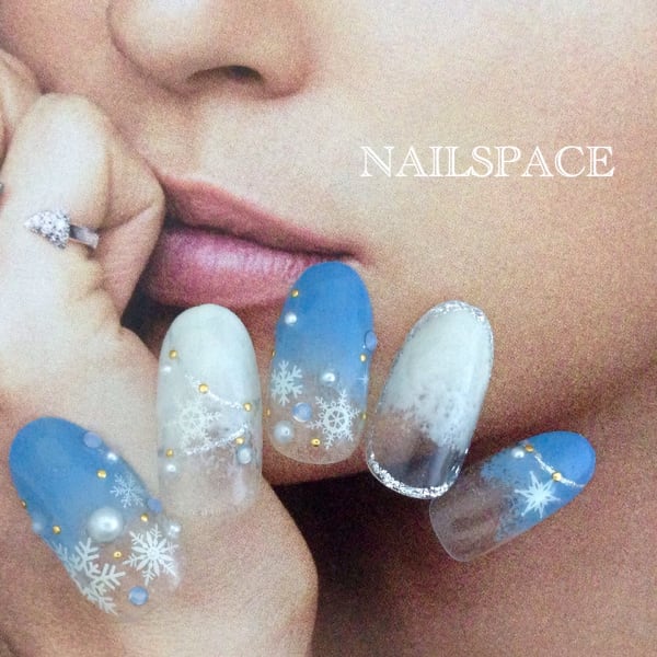 ふわふわ雪もよう