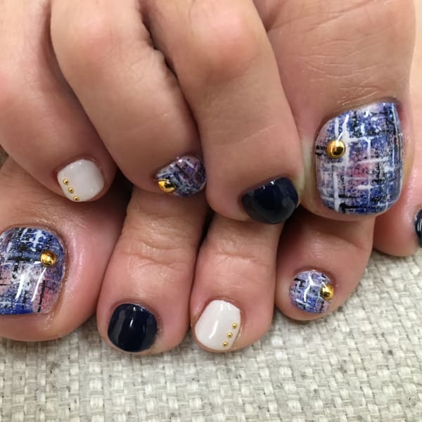 フットのオススメ順 冬 ツイードのネイルデザイン 楽天ビューティ フットのオススメ順 冬 ツイードのネイルデザイン 楽天ビューティ