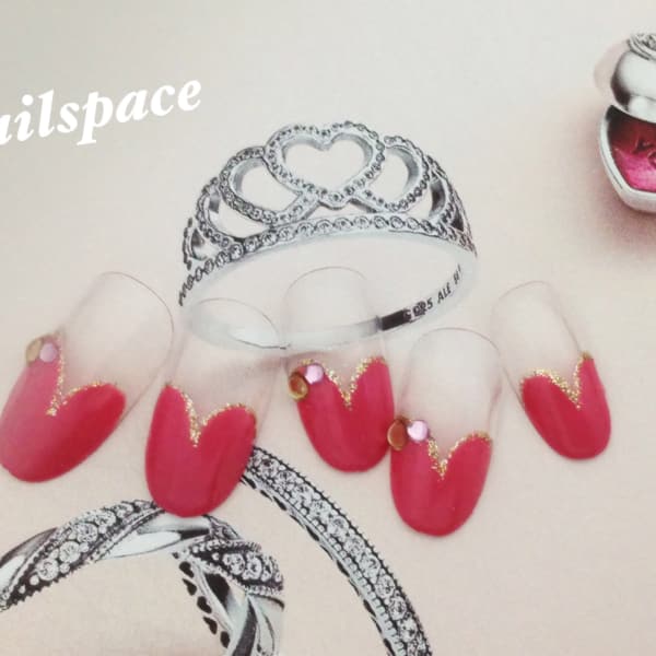 ハートフレンチ/赤いネイル