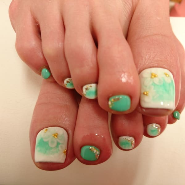 ぺディ★チーク、3Dフラワーネイル