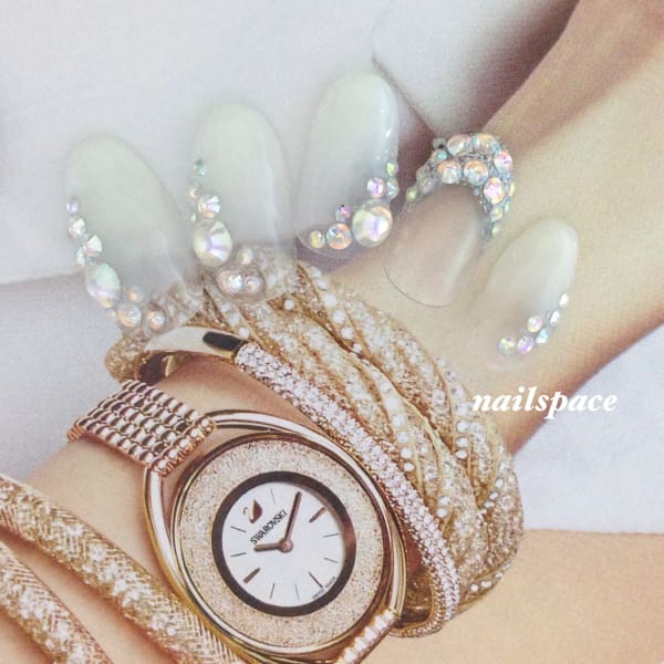 ホワイト&ゴージャスネイル/スワロフスキー/キラキラ