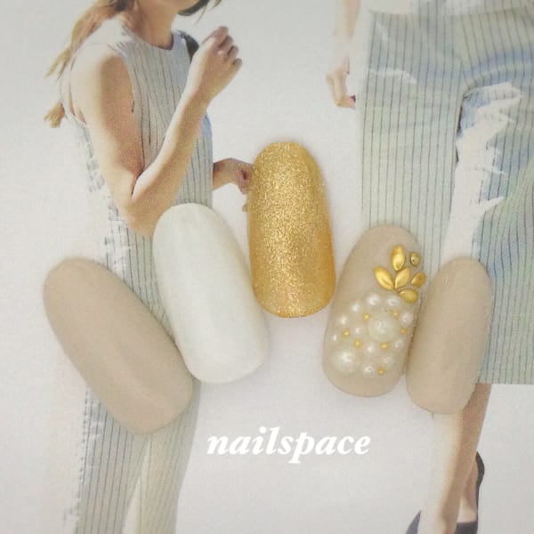 大人のパイナップルネイル/誕生石パール/フットにも