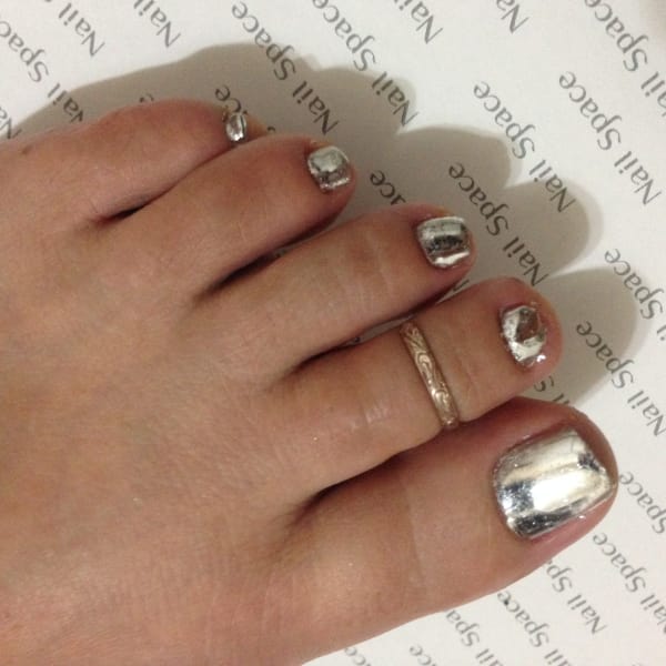 メタリックフットネイル/ミラーネイル