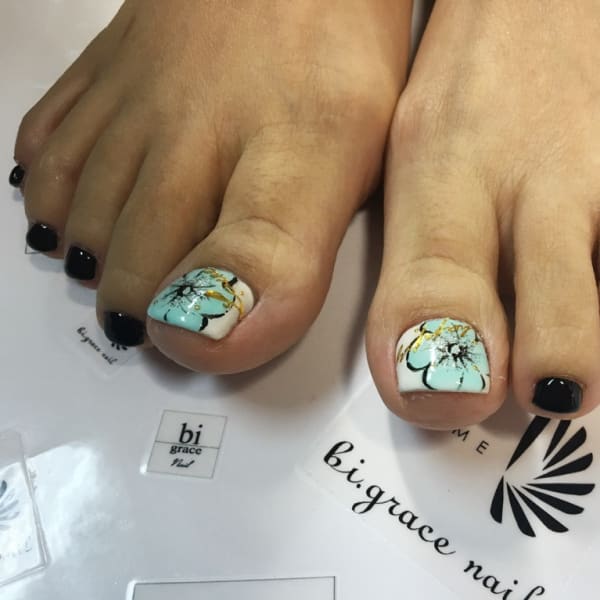 フラワーFOOTネイル☆