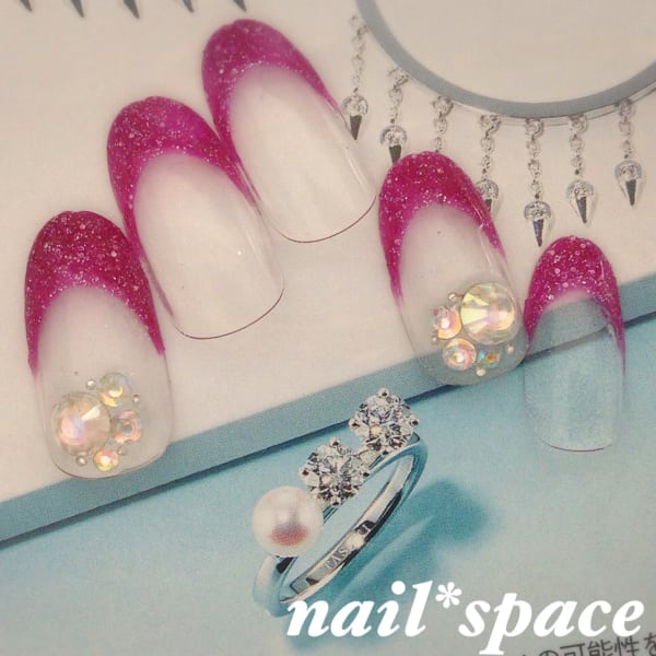 ベリー系フレンチ/秋色におすすめ!マゼンタ/美味カラー