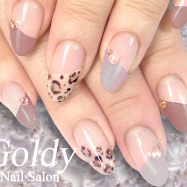 Stylishデザインコース|ネイルサロン GOLDY