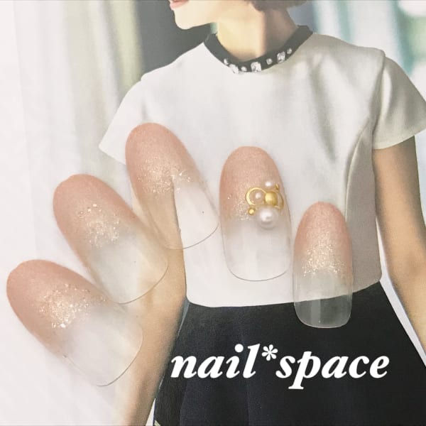 ベージュグラデ&ゴールドリング