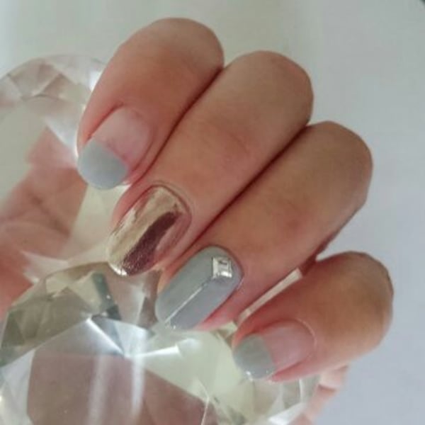 クロムパウダーネイル