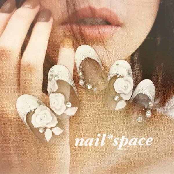 純白フレンチ/ローズネイル