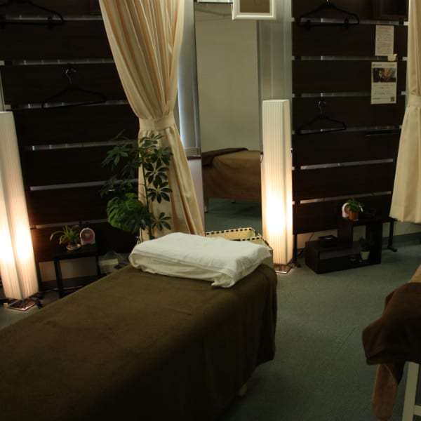 頭痛・肩こり専門整体 rakuらく館