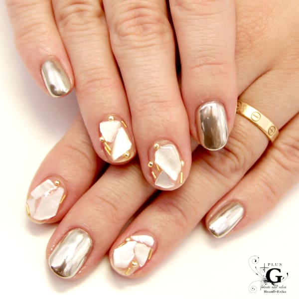 【新規20%OFF×3】ミラーネイルとホワイトシェルビジュー