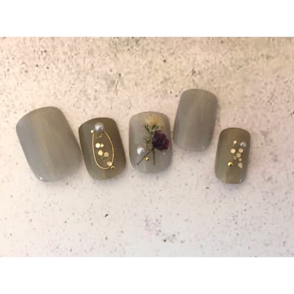 くすみ花デザイン