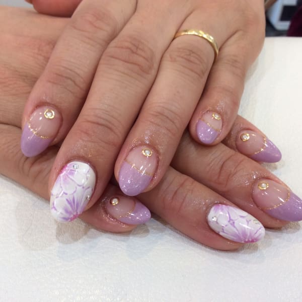 Shan Nail caresalon