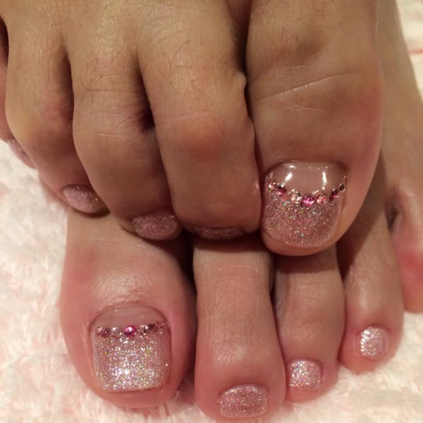 フットジェル+ラメ+ラインストーン