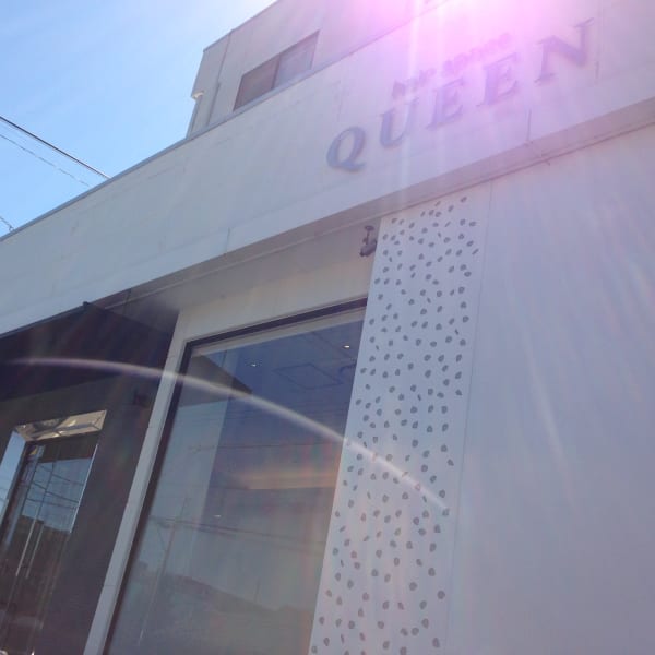 hair space QUEEN