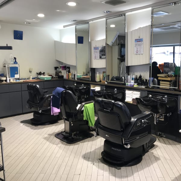 ワイズヘアースタジオ