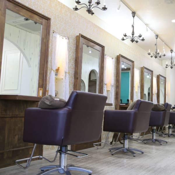 HAIR and MAKE GRATIAE