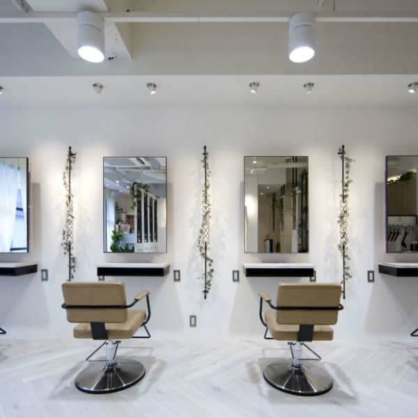 Battery hair&make 塚本店