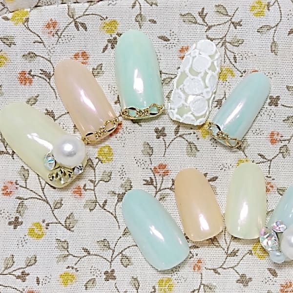 パステルミラーネイル