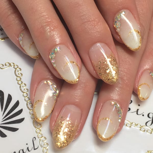 華やかグラデーション☆|bi.grace nail