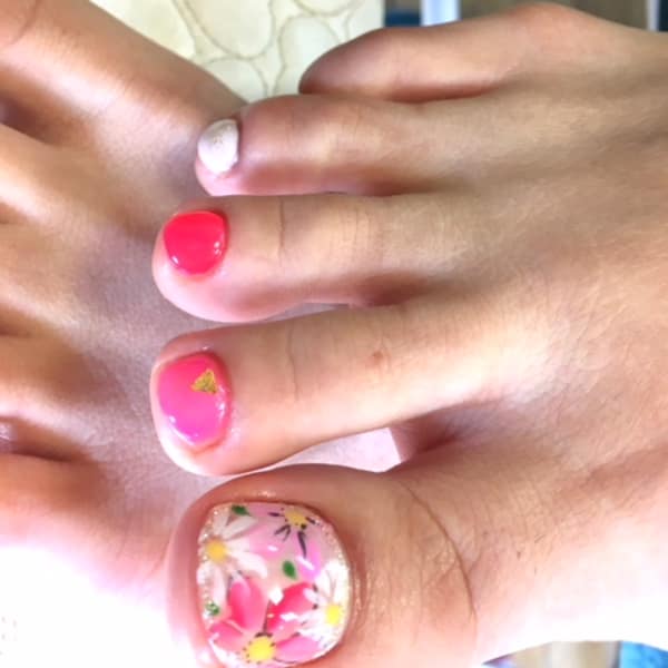 フット⭐︎フラワーネイル