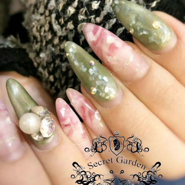 ネイルアートし放題