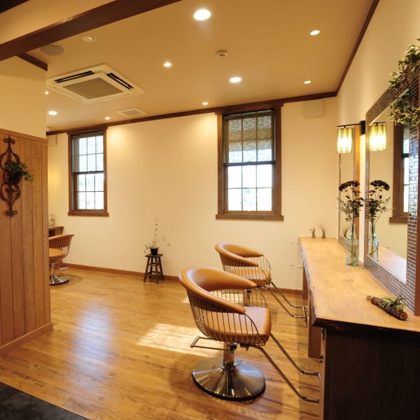 Hair&Beauty B`s age 長久手店