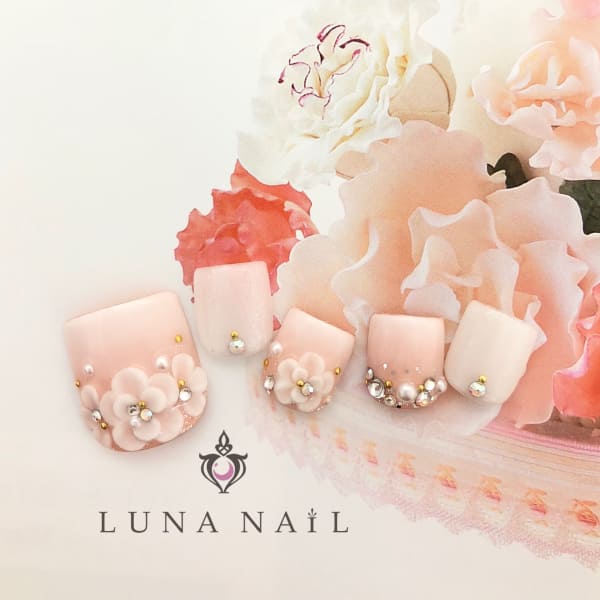 フットのオススメ順 フラワーのネイルデザイン 楽天ビューティ