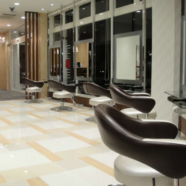 HAIR & MAKE EARTH 五所川原店