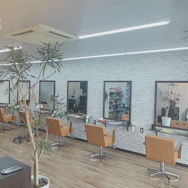 AQUAS hair design富田店