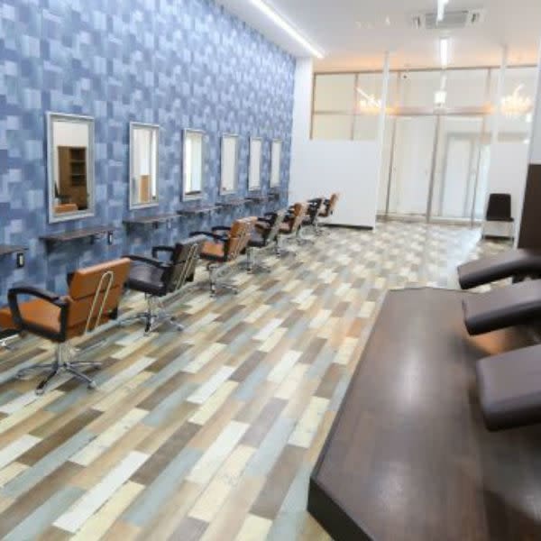 AQUAS hair design ハローズ田ノ上店