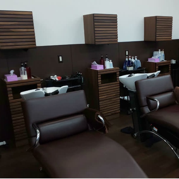 AQUAS hair design ハローズ田ノ上店