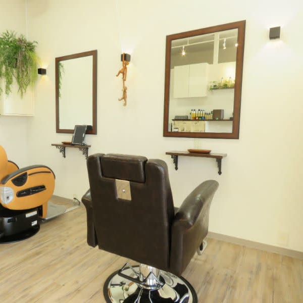 CUT SALON ピース
