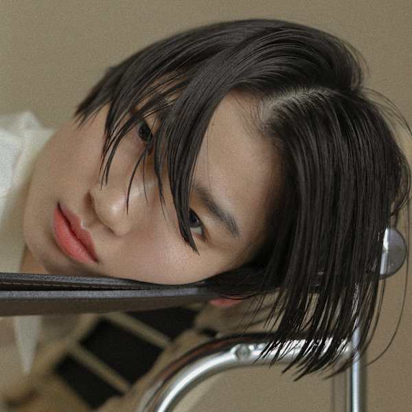 NERO HAIRSALON NAVY