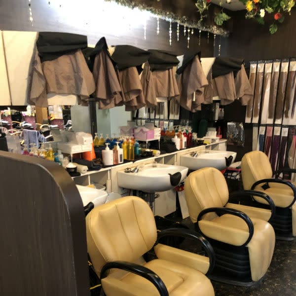 hair salon Ara