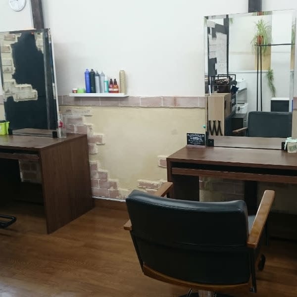 Hair dresser's Jose