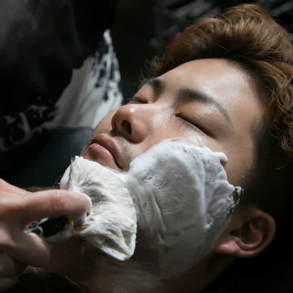 HIRO THE BARBER