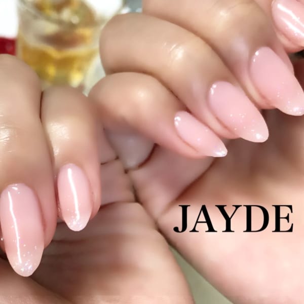 うるツヤシンプルネイル