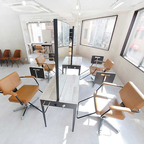 agir hair 上野店