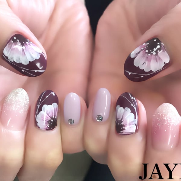 秋フラワーネイル