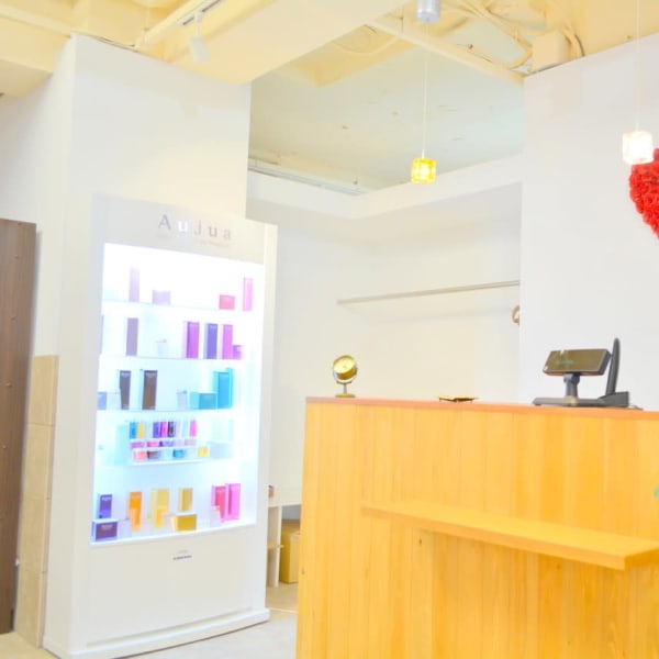 ma'am Zee 笹塚店