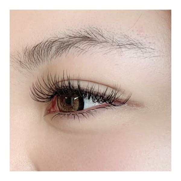 Lumo eyelash design
