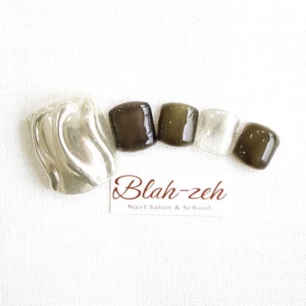 ニュアンスミラーフットネイル★