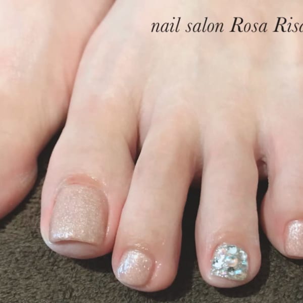 きらきら☆シンプル系フットネイル|nail studio SHAKE YOUR HANDs