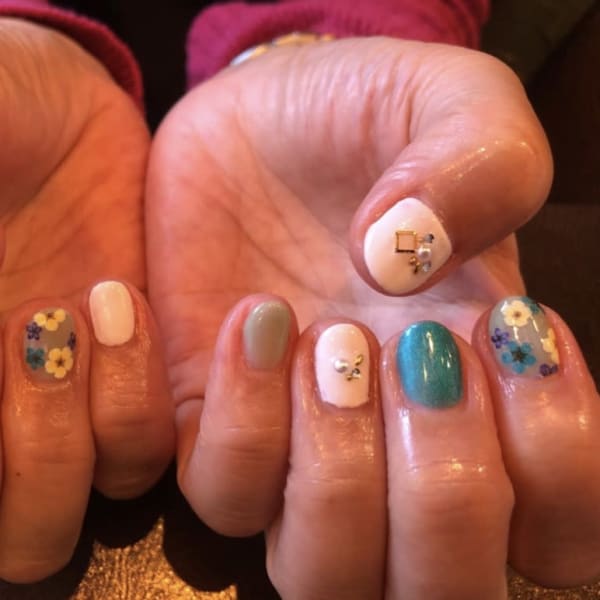 ボタニカルネイル