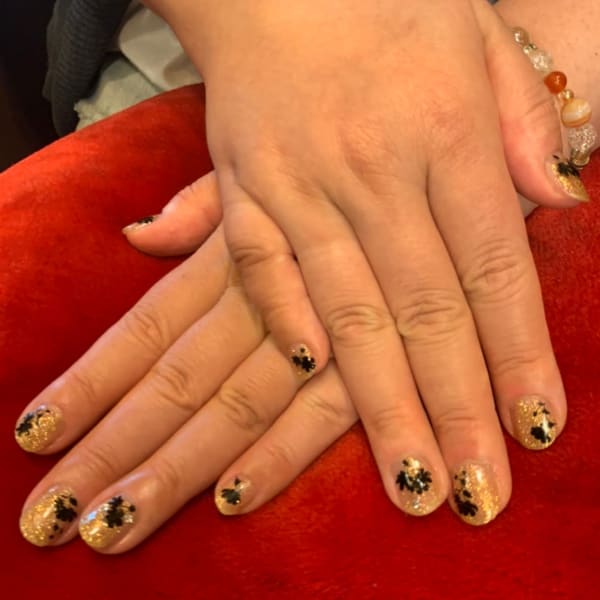 ゴールドネイル