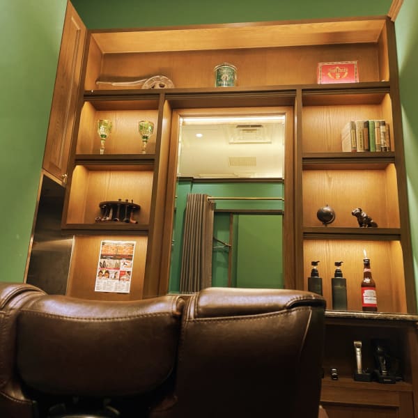 HIRO GINZA BARBER SHOP 丸の内