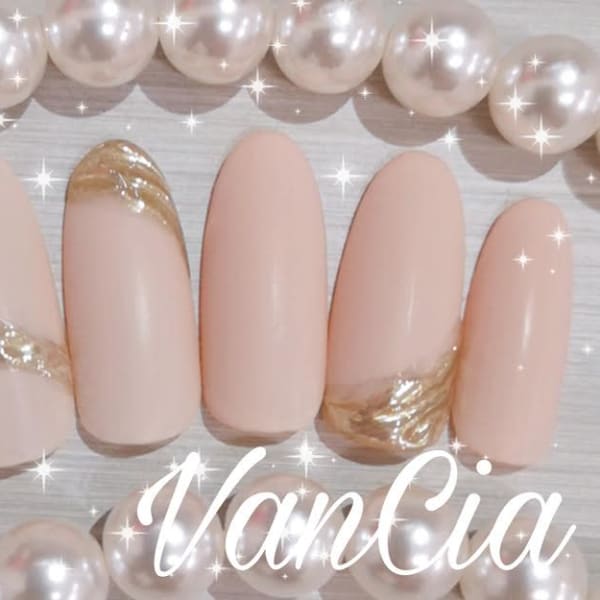 人気のミラーネイルデザイン