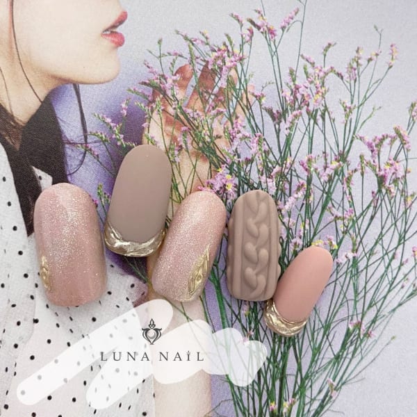 オススメ順 冬 ガーリー マットのネイルデザイン 楽天ビューティ